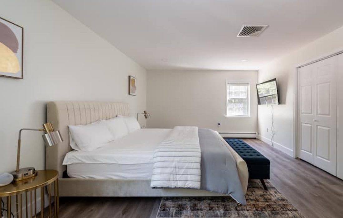 short-term rental manager Hudson Valley