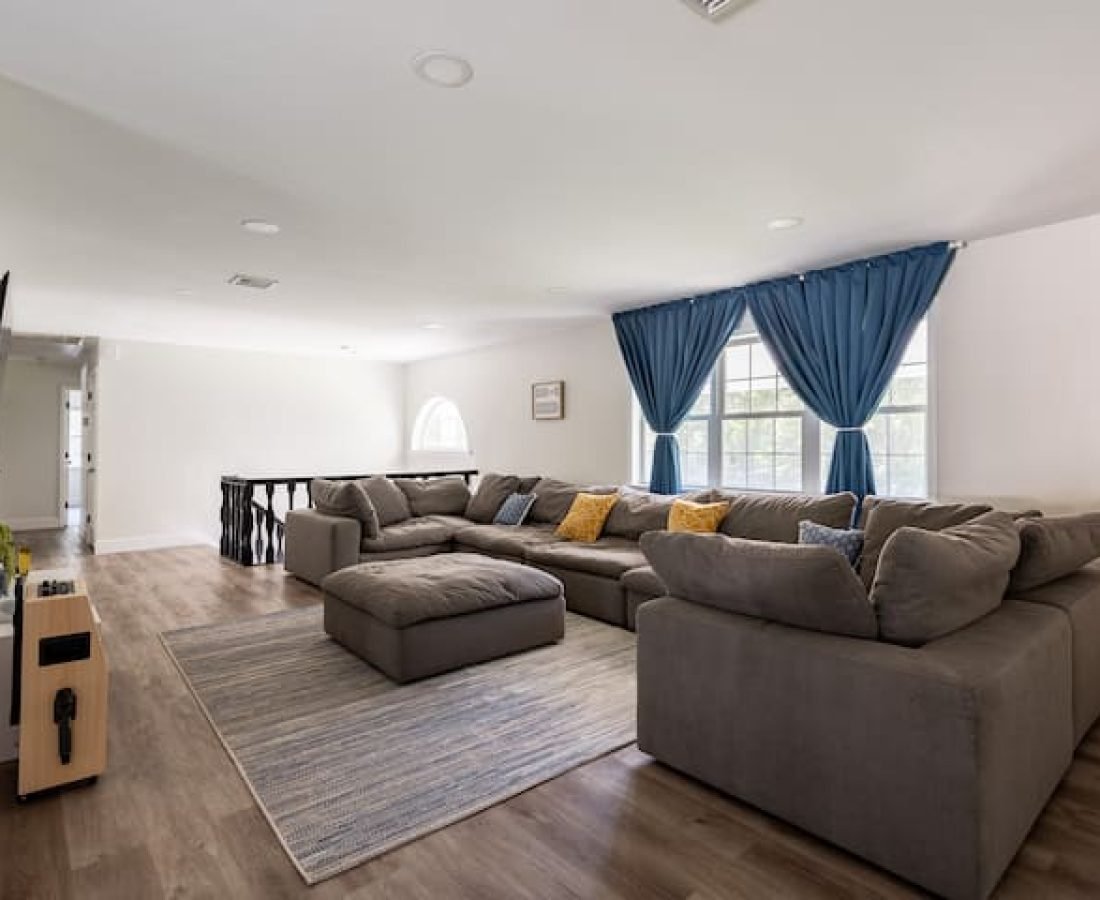 5e43e057-857b-4d55-acee-917de6c9345b (1)